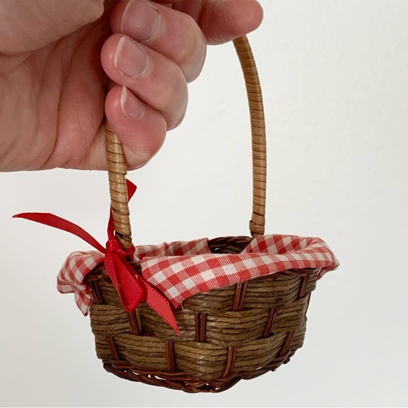 Small Basket / Basket / Mini Basket / Smaller Basket / Cute Basket / Baskets - Picture 3 of 17